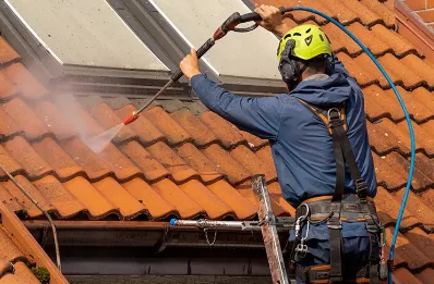 Démoussage et hydrofuge de toiture à Maurines
